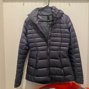 lululemon athletica Lululemon Light Puffer Jacket; Size 2